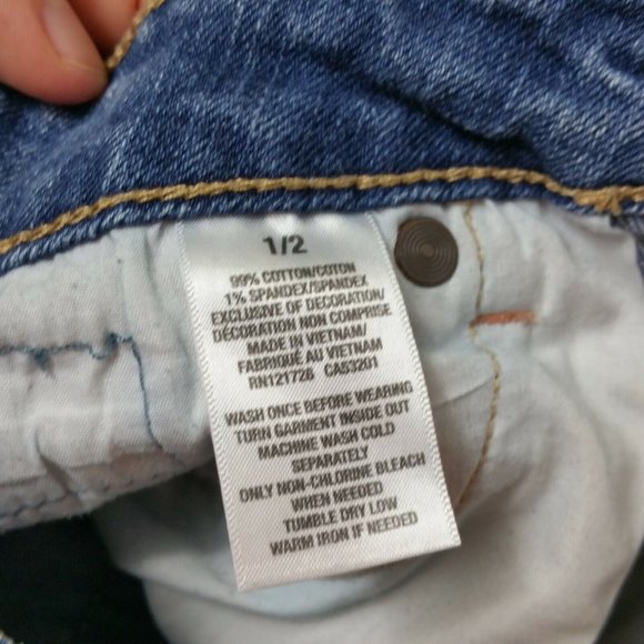 Aeropostale Distressed Ripped Raw Hem Jean Shorts Juniors Size 1/2 Denim - Picture 6 of 8